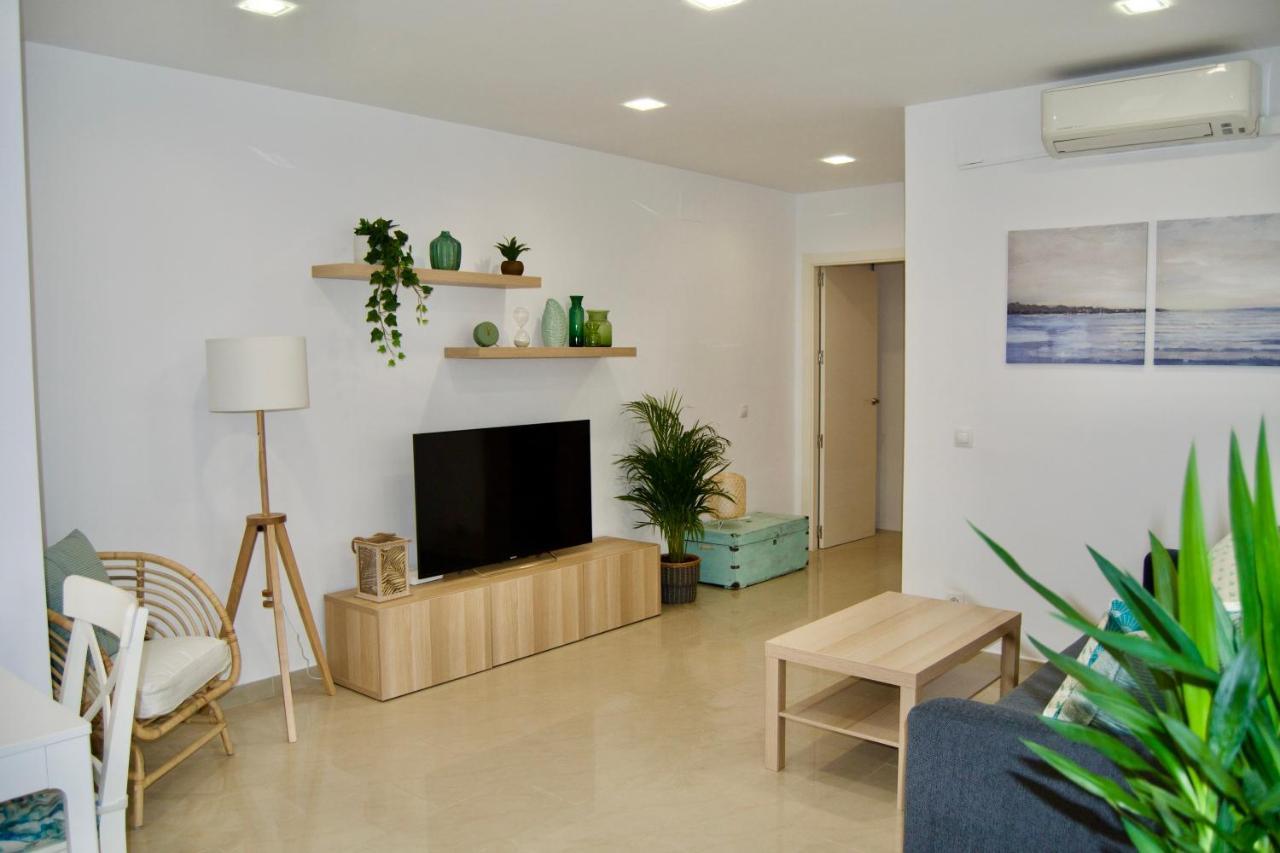Ohana Beachfront Malagueta Malaga Bagian luar foto