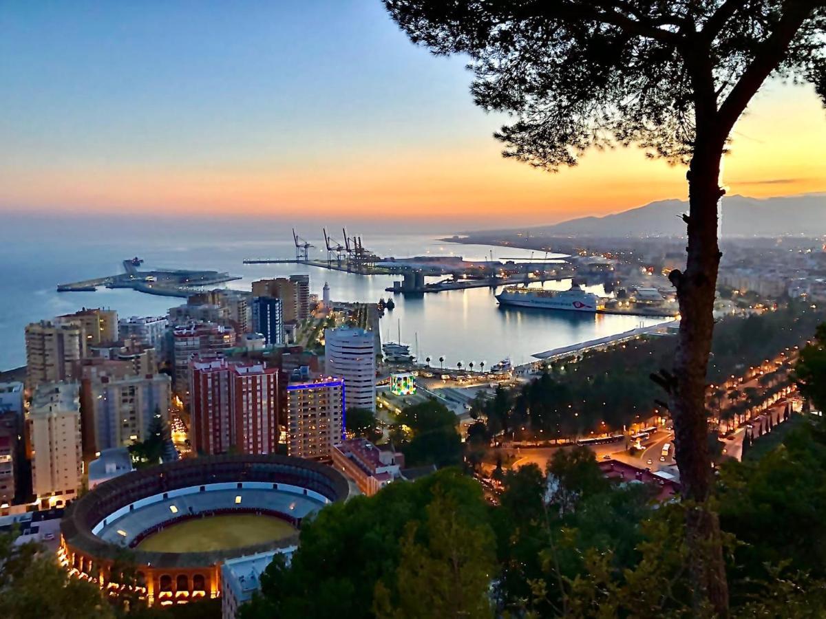 Ohana Beachfront Malagueta Malaga Bagian luar foto