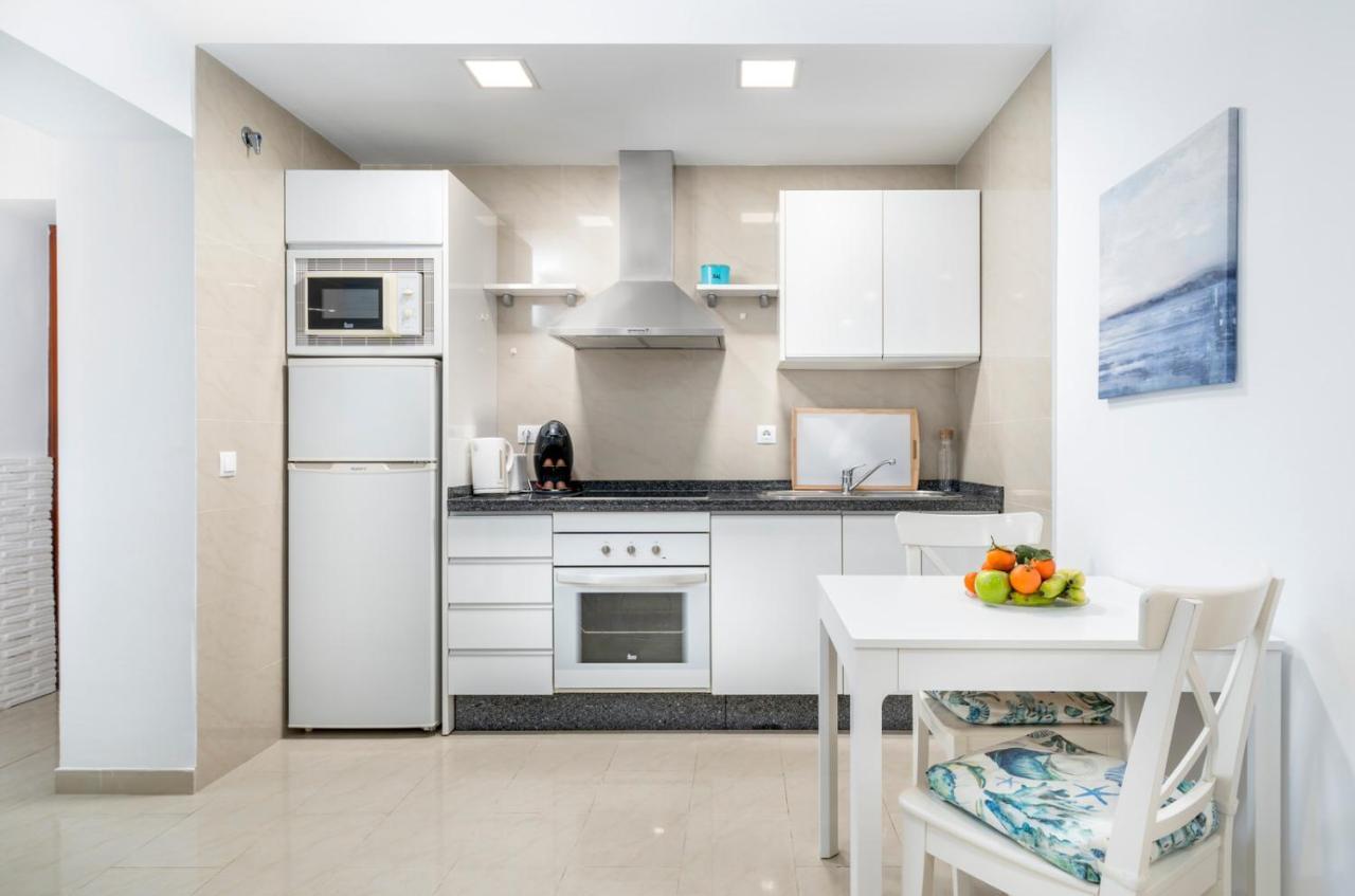 Ohana Beachfront Malagueta Malaga Bagian luar foto